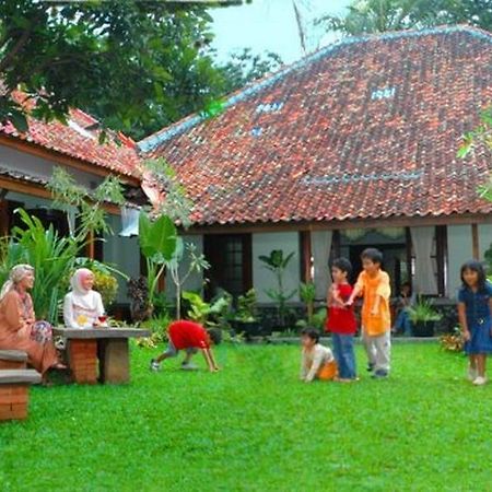 Rumah Ebo Bandung Exterior photo