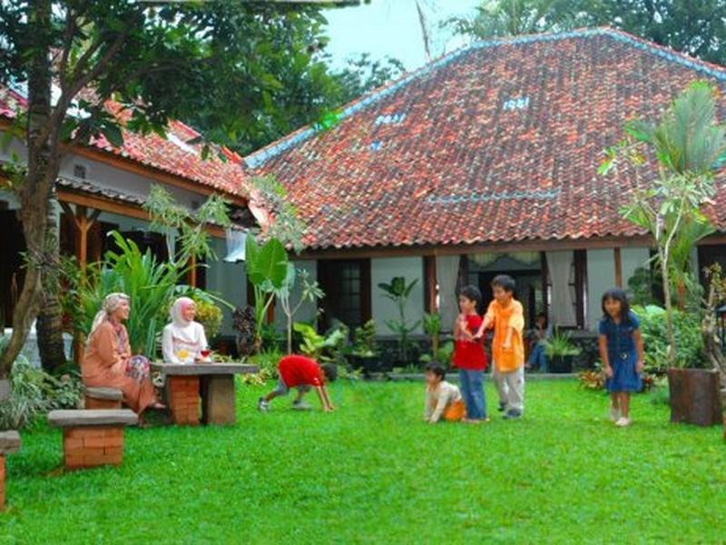 Rumah Ebo Bandung Exterior photo